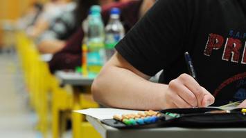 Nach Panne im Chemie-Abi: Berliner Schüler haben jetzt zwei Optionen