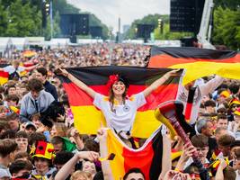 Glosse - Das Streiflicht: Berlin vergisst die Fanmeile