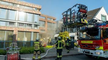 Heißer Job in der Nordheide: Mitarbeiter entdecken brennende Küche