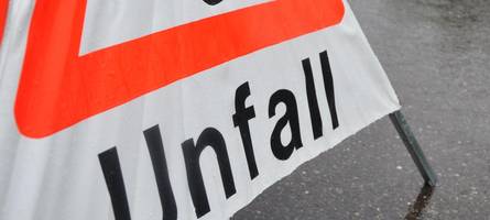 Verkehrsteilnehmer flieht nach Unfall