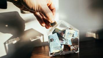 „ich kann einfach kein geld ausgeben”: rentner jan (65) legt keinen wert auf luxus