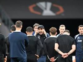 SC Freiburg, Villa, Ex-BVB-Star: Unnützes Wissen, mit dem Sie beim Finale glänzen