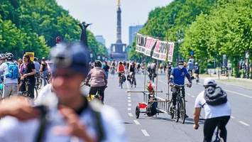 fahrrad-sternfahrt 2026 in berlin: strecken & autobahn-sperrungen im Überblick