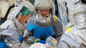 Spezialstation der Charité versorgt Ebola-Patienten: „Ist ein wirklicher Vorteil“