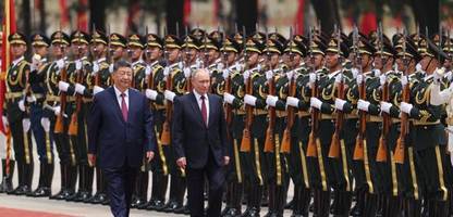 Chinas Präsident Xi Jinping und Russlands Präsident Wladimir Putin bekräftigen strategische Partnerschaft