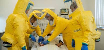 behandlung von ebola-patienten in deutschland: »besonders sensibel ist das ausziehen des anzugs«