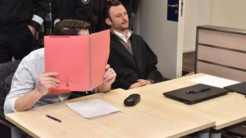 polizist verbreitet nazi-gruß über funk: neues urteil macht beamten wütend