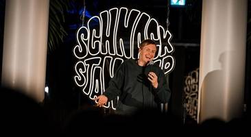 Diese Hamburger stecken hinter dem großen Erfolg von „Schnack Stand-up Comedy“