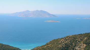Preis fällt von 8 Millionen auf 247.000 Euro: Griechische Insel steht zum Verkauf