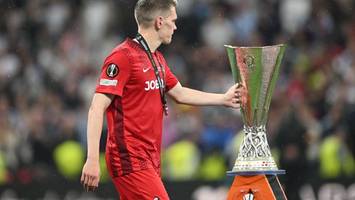 Freiburgs Traum vom Europa-League-Titel ist geplatzt: Zehn Umarmungen vom Stolz entfernt