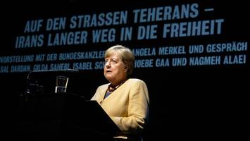 Merkel präsentiert bewegendes Iran-Buch – doch erst zögerte die Altkanzlerin