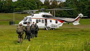 Bundeswehr-Hubschrauber in Berlin: Das steckt hinter dem großen Manöver