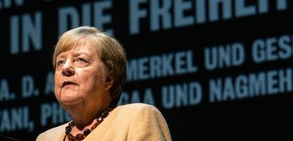 »auf den straßen teherans«: angela merkel bewirbt buch über iranische frauenbewegung