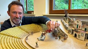 Karl-May-Spiele: Regisseur Nicolas König schubst Winnetou durch die Arena