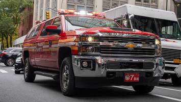Blitzlicht und Geheule auf A7? Polizei zieht US-Feuerwehr-Truck aus dem Verkehr
