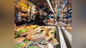 bäcker schlüter: warum die brötchen sonntags jetzt teurer werden