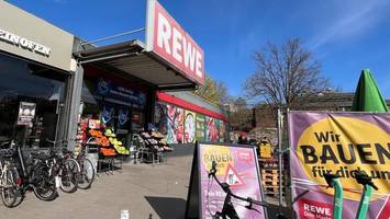 umbau beendet: das bietet der neu gestaltete rewe-supermarkt in ottensen