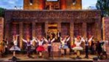 open-air-show: spreewald-ort feiert sagennacht mit tanz und feuerwerk