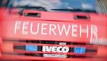 Wiesbaden: Mülltonne setzt Fassade in Brand