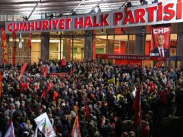 Türkei: Festnahmen nach Absetzung von Oppositionsführer
