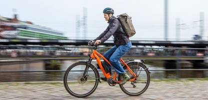 Rucksäcke für Radfahrer im Test: Aevor, Chrome, Evoc, Deuter, Ortlieb, Vaude und Tatonka