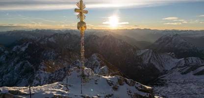 zugspitze: 19-jähriger stirbt bei nächtlichem aufstieg