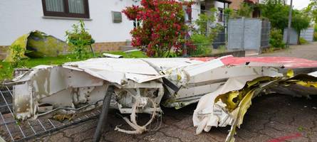 Flugzeug explodiert mitten über Wohngebiet: Allgäuer Firma trauert um verunglückten Piloten