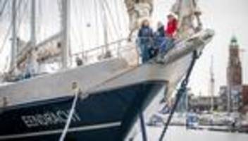 Mit dem Schiff unterwegs: Segelndes Klassenzimmer ist zurück