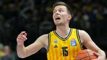 Knapper Sieg in Vechta: Alba wendet Playoff-Aus gerade noch ab
