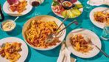 Familienfreundliches Mittagessen: Ein Menü zum Aufladen der sozialen Batterien