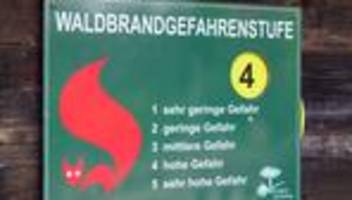 striktes rauchverbot: anhaltende trockenheit - waldbrandgefahr steigt