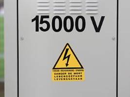 Kampf gegen die teure Lastspitze: Mit Batteriespeicher können Betriebe 50 Prozent ihrer Stromkosten sparen