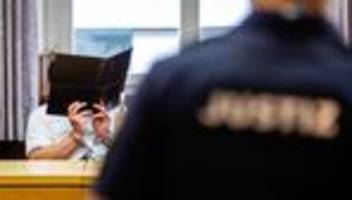 Raubüberfall: Überfall und Diebstahl von Polizeiautos: Haftstrafe
