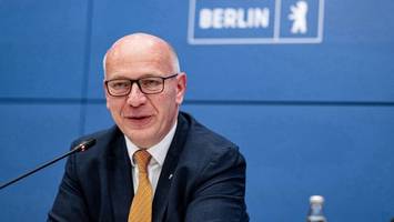 hundt tritt zurück: „dem regierenden entgleitet zunehmend die kontrolle“
