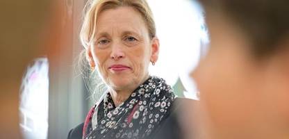 Elterngeld: Familienministerin Karin Prien wirbt für Anhebung von Elterngeldsätzen
