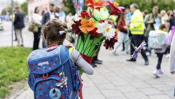 Nicht mehr nötig: Hamburger Grundschule schafft die Schulranzen ab
