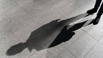 Von „Yasmin“ übers Ohr gehauen: Jugendliche überfallen mit System einsame Männer