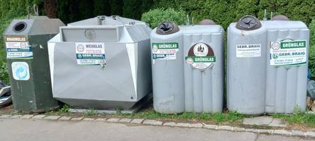 Zu laut, zu klein: Stadt Augsburg sieht Nachbesserungsbedarf bei Glascontainern