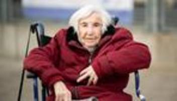 Holocaust-Überlebende: Nachlass von Esther Bejarano jetzt öffentlich zugänglich