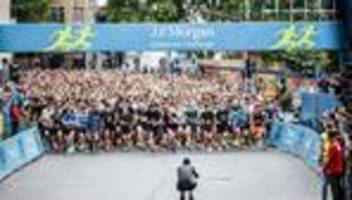 zehntausende läufer: j.p. morgan-lauf: 5,6 kilometer und 40.000 bananen