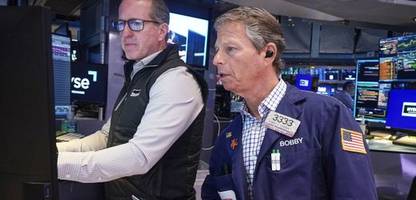 Nasdaq 100 überspringt erstmals 30.000-Punkte-Marke