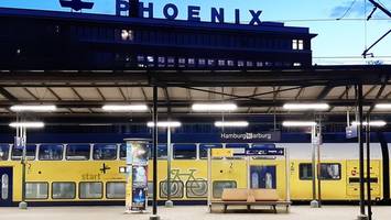 Reisende entsetzt: Mann (65) zeigt „Hitlergruß“ an Hamburger Bahnhof