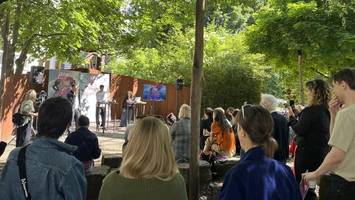 internationales sommerfestival verspricht hoffnung – und blutiges theater ab 18