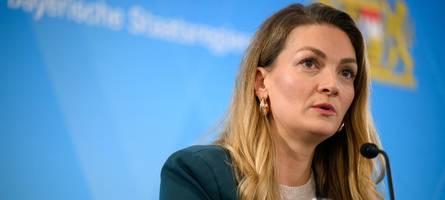 Gerlach warnt vor längeren Wartezeiten bei Arztbesuchen und will Gesundheitsreform nachbessern