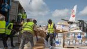 Ebola-Ausbruch : USA erhöhen Ebola-Hilfe – Hilfslieferungen in DR Kongo eingetroffen