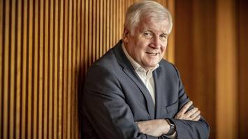 horst seehofer: bundesregierung schuld an afd-werten in sachsen-anhalt