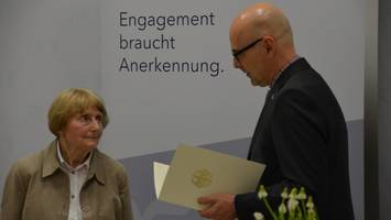 söhne geben verdienstkreuz ihrer mutter zurück – wegen albigs afd-aussage