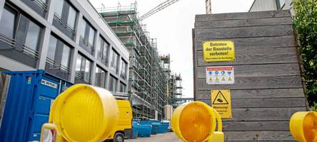 „Wir sind froh, wenn es vorbei ist“: Wie Anwohner in Augsburg mit dieser Dauerbaustelle umgehen