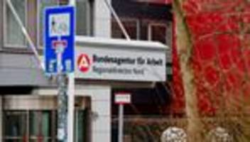 arbeitsmarkt: alle gruppen profitieren – arbeitslosigkeit sinkt im norden