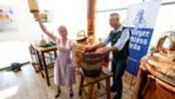Feste: Anzapfen lernen mit der bayerischen Bierkönigin